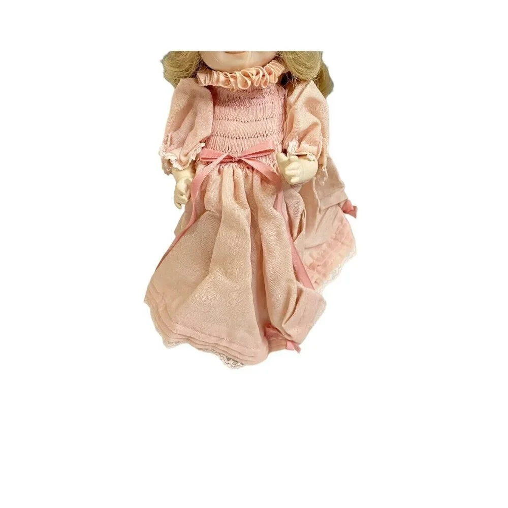 Vintage Roberta Macdonald Porcelain Doll Figurine Pink Western Girl Kaiser Stand
